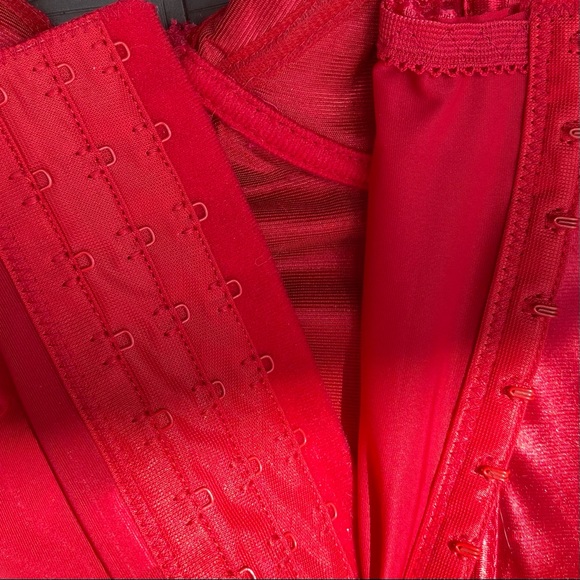 Vintage 80s/90s Red Bustier - Picture 5 of 5